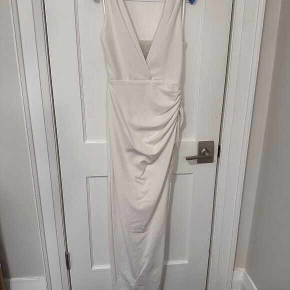 Katie May X NOEL AND JEAN The Unexpected Gown - Picture 5 of 9